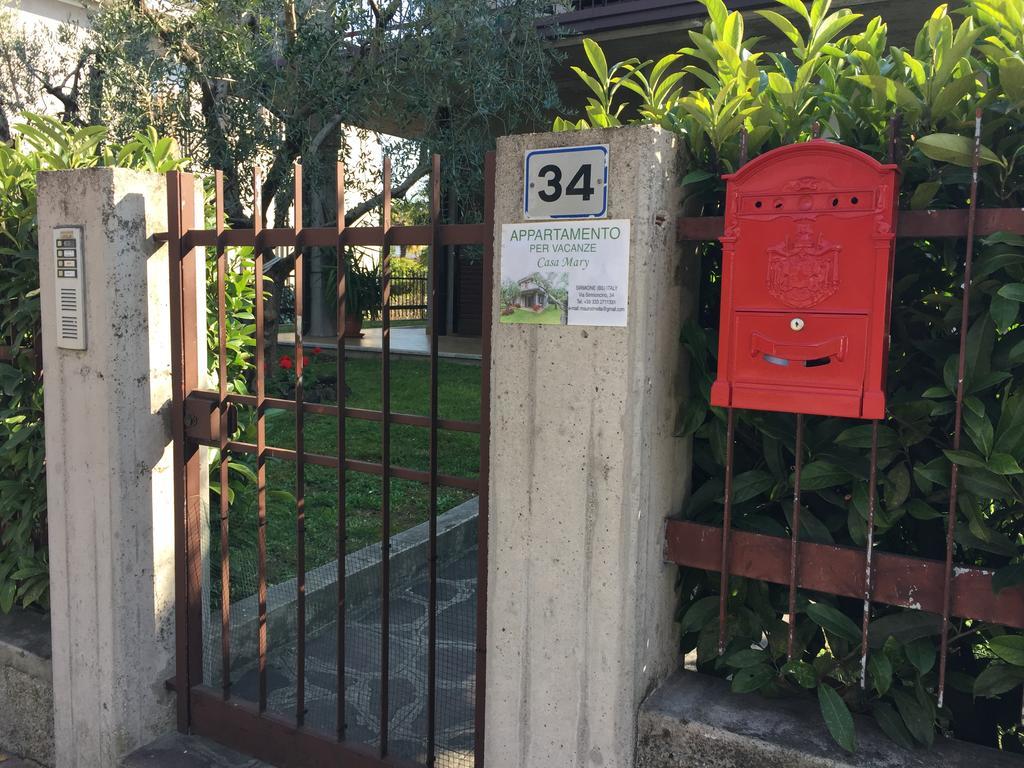 Casa Mary Due - Trilocale Con Giardino Privato A Due Passi Dal Lago Sirmione Exterior foto